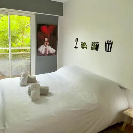 Escape To 3 Sea View 아파트 르까네