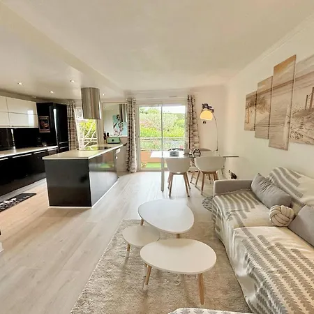 Escape To 3 Sea View Apartamento Le Cannet